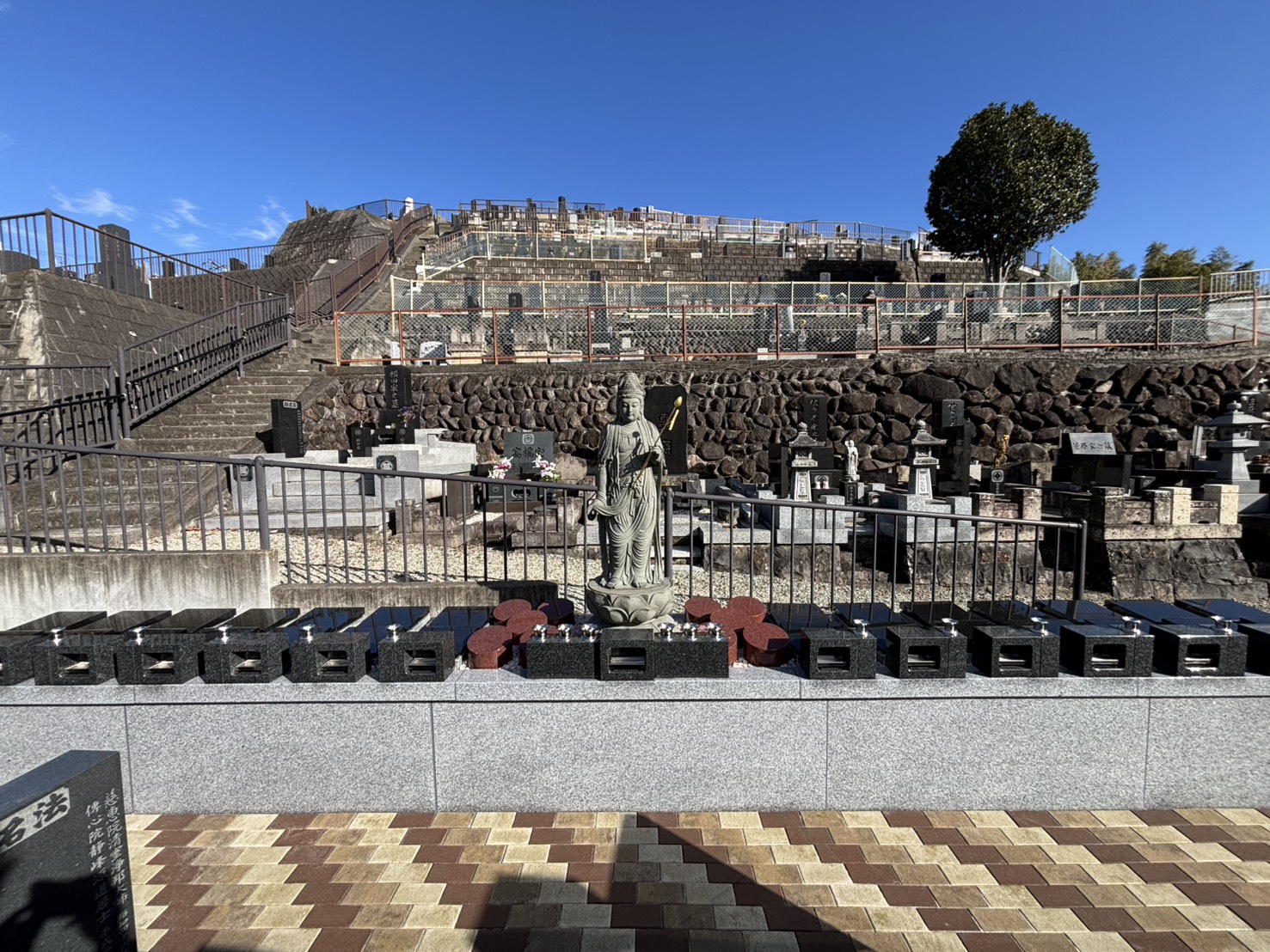 鉤取寺ガーデン墓